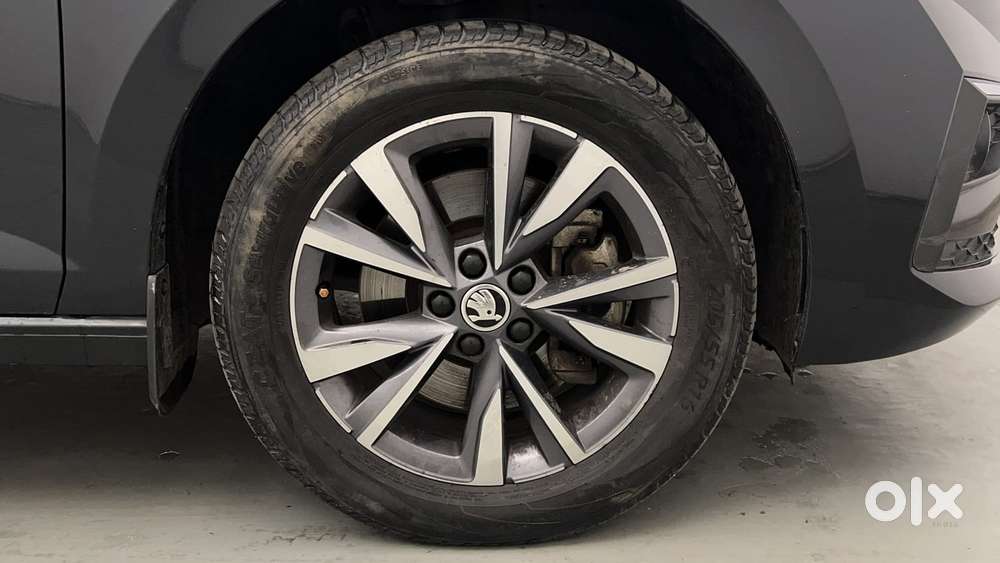 Skoda Slavia Style 1.5l Tsi Dsg, 2022, Petrol