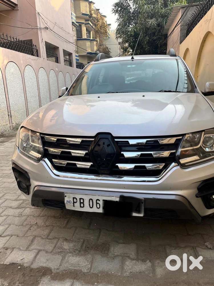 Renault Duster 2014 Diesel. Full Service Record. Front Facelift