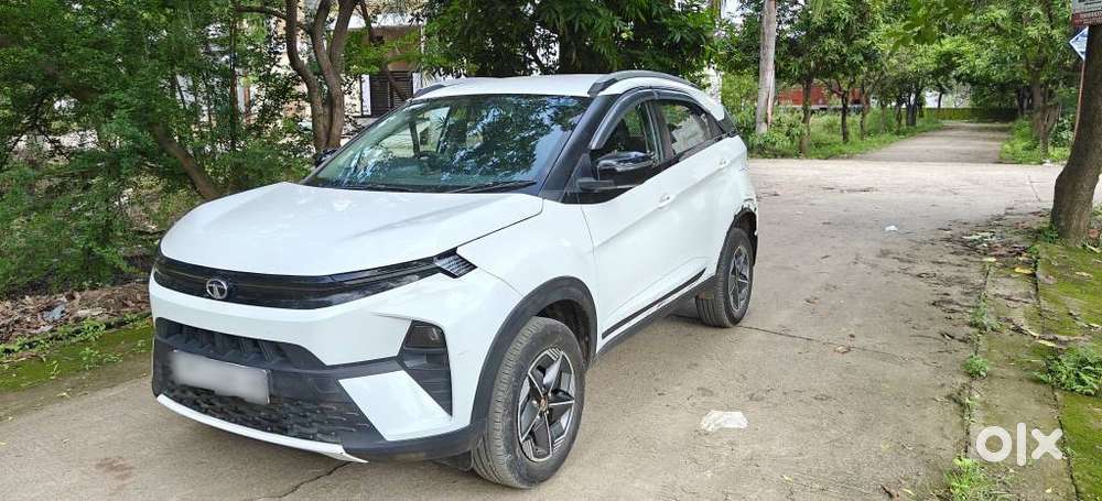 Tata Nexon Creative Plus S 1.2 Revotron Petrol 6 Mt, 2023, Petrol