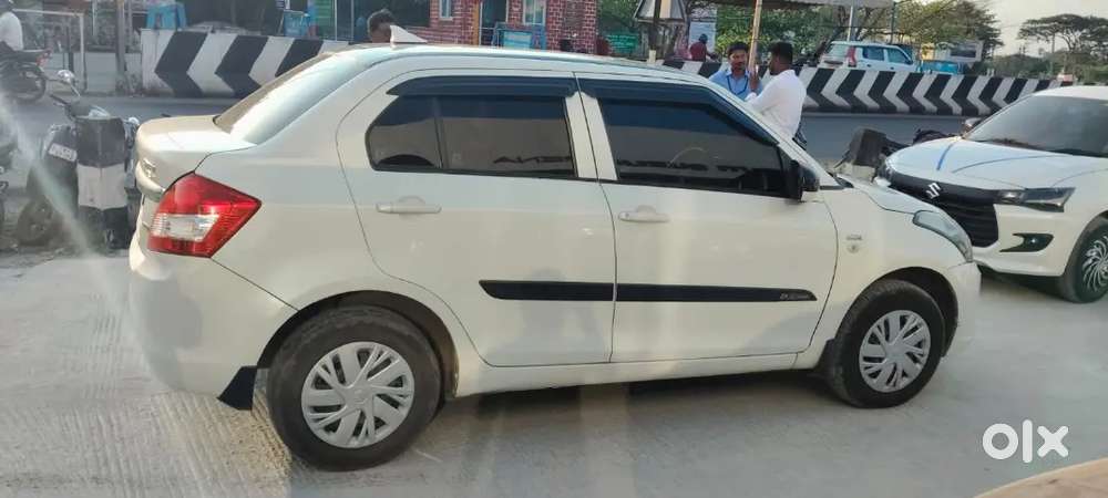 Maruti Suzuki Swift Dzire 2018 Diesel 75000 Km Driven