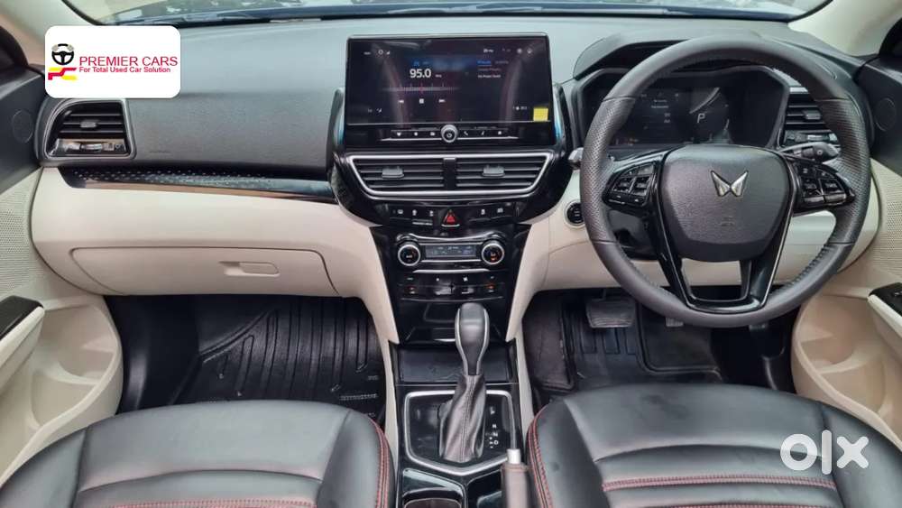 Mahindra Xuv 3xo Ax5l 1.2 Petrol At, 2025, Petrol