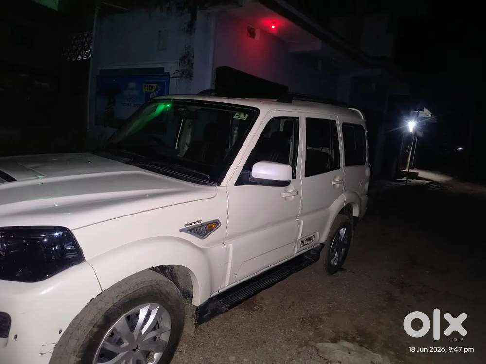Mahindra Scorpio S6+  2017 Diesel Manual