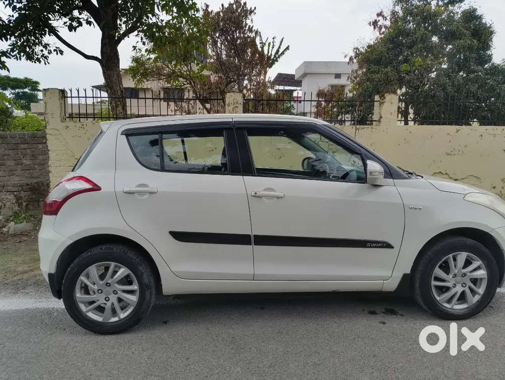 Maruti Swift 1.2 Petrol 2014 Dec Available For Sell