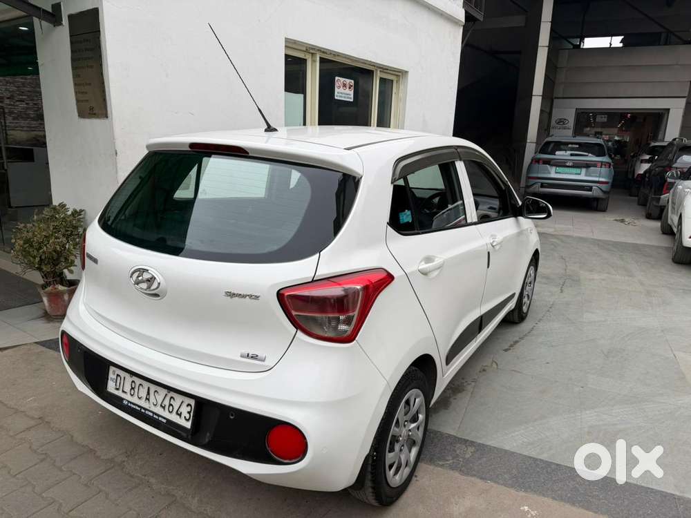 Hyundai Grand I10 Sportz(o) 1.2 Mt, 2017, Cng & Hybrids