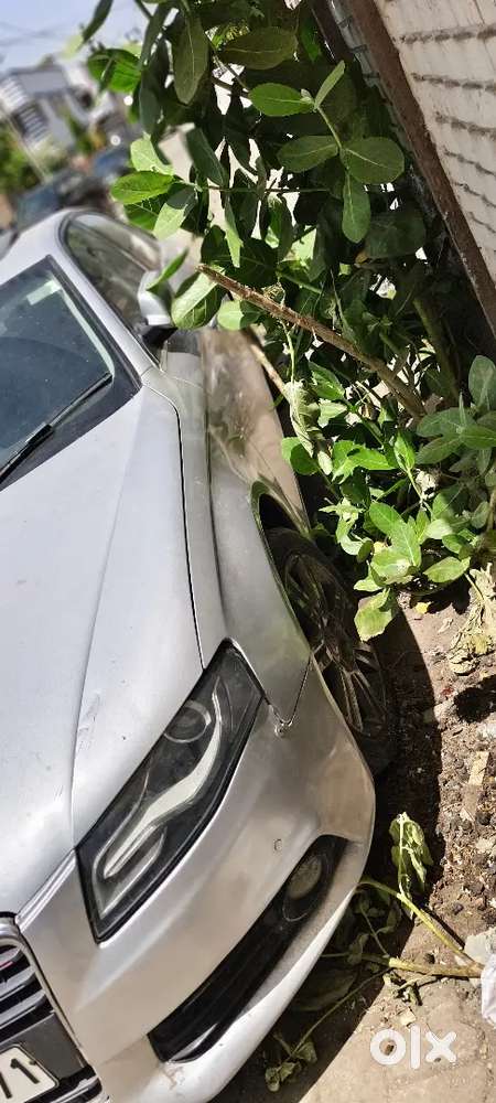 Audi A4 2010 Petrol 120000 Km Driven