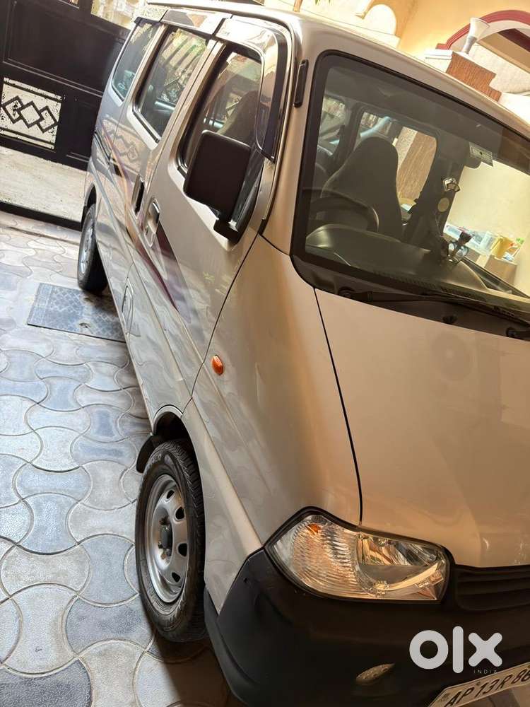 Eeco Maruti Suzuki 2010 Year