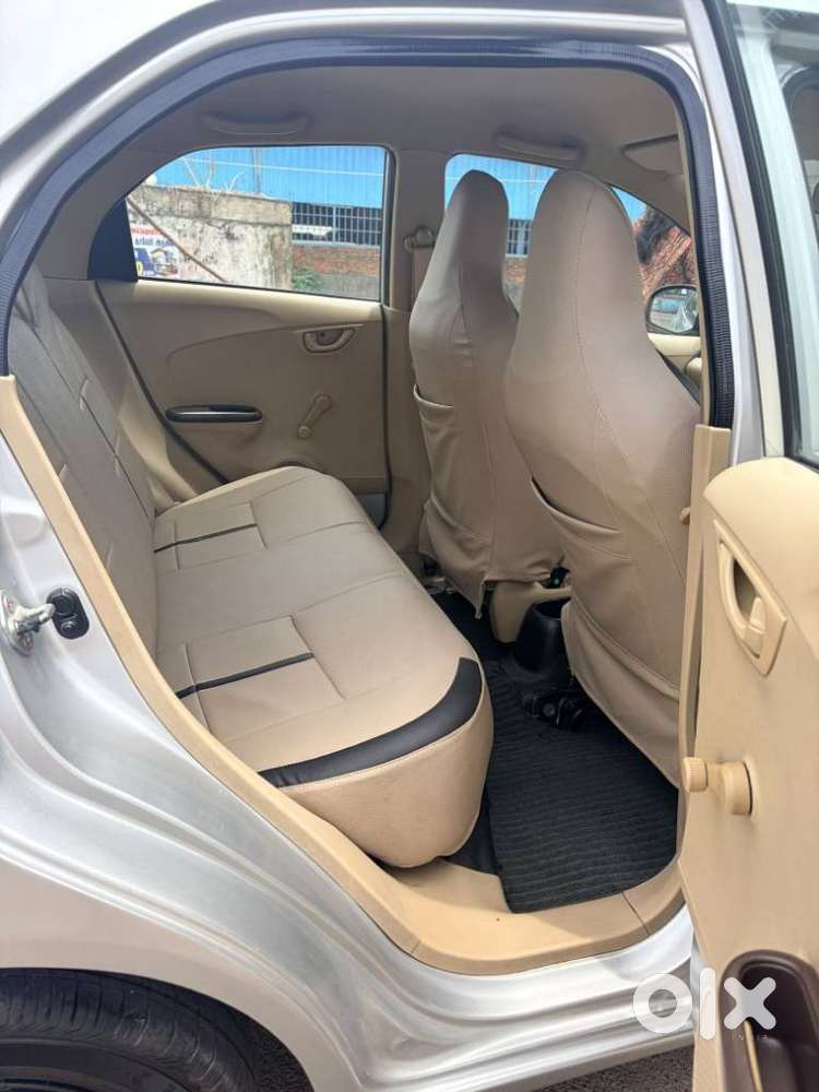 Honda Brio E Mt, 2013, Petrol