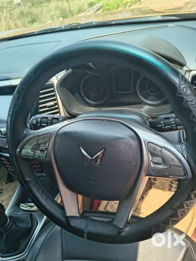 Mahindra Xuv300 2024 Petrol 62000 Km Driven