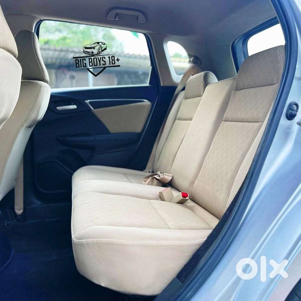 Honda Jazz V Automatic, 2016, Petrol