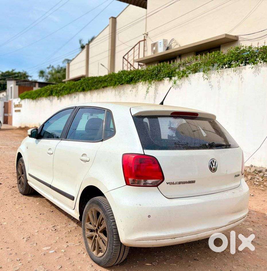 Volkswagen Polo Petrol Highline 1.6l, 2011, Diesel