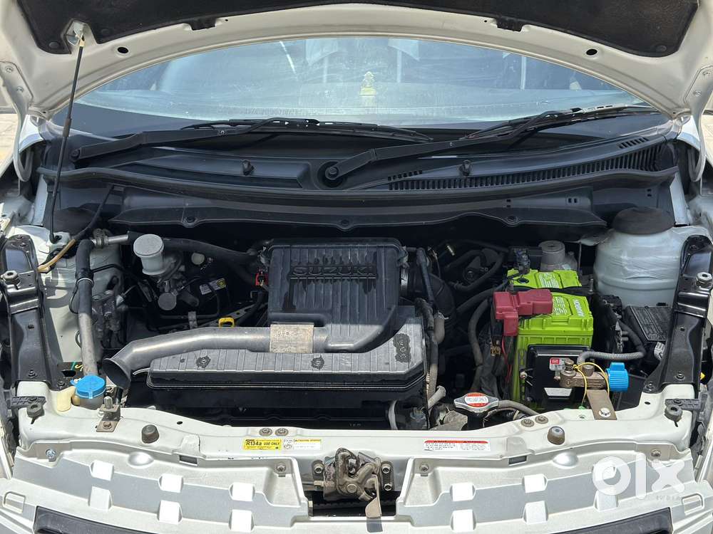 Maruti Suzuki Swift Lxi Option, 2017, Cng & Hybrids