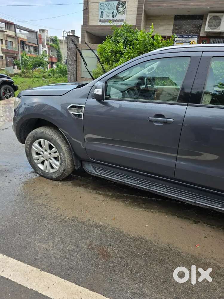 Ford Endeavour 2017 Diesel 145000 Km Driven