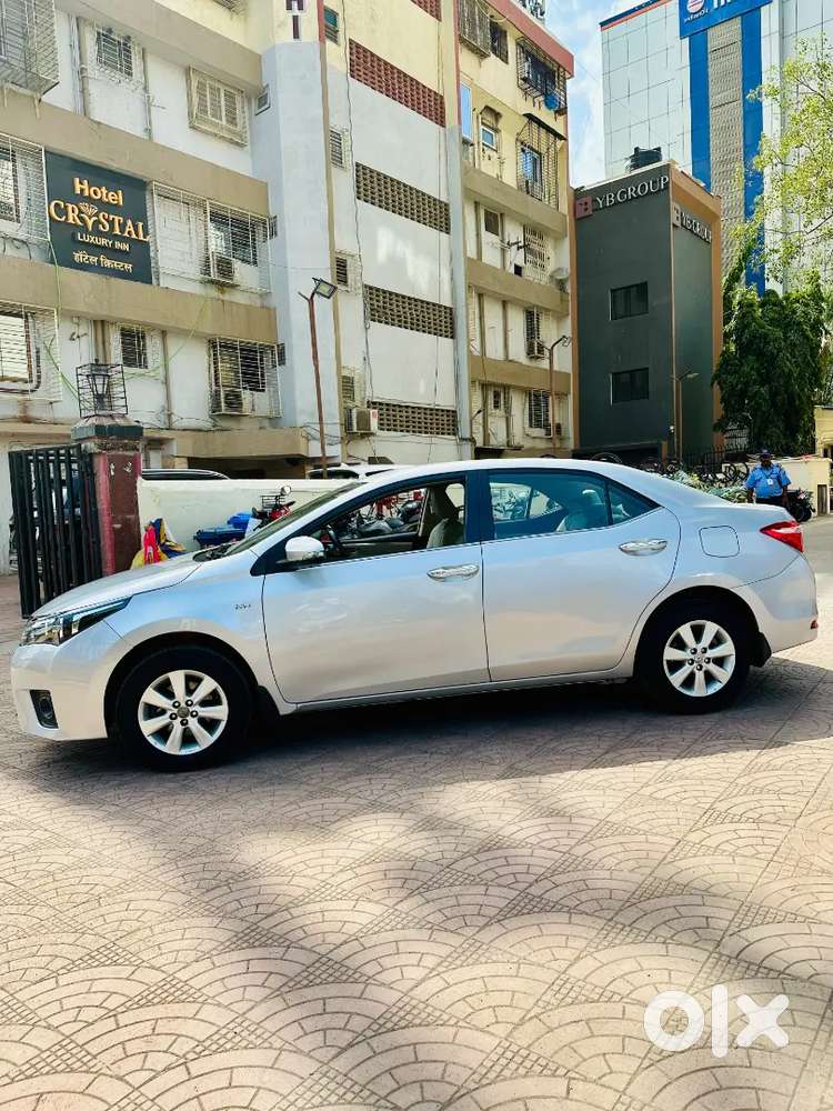 Toyota Corolla Altis 1.8g 2014