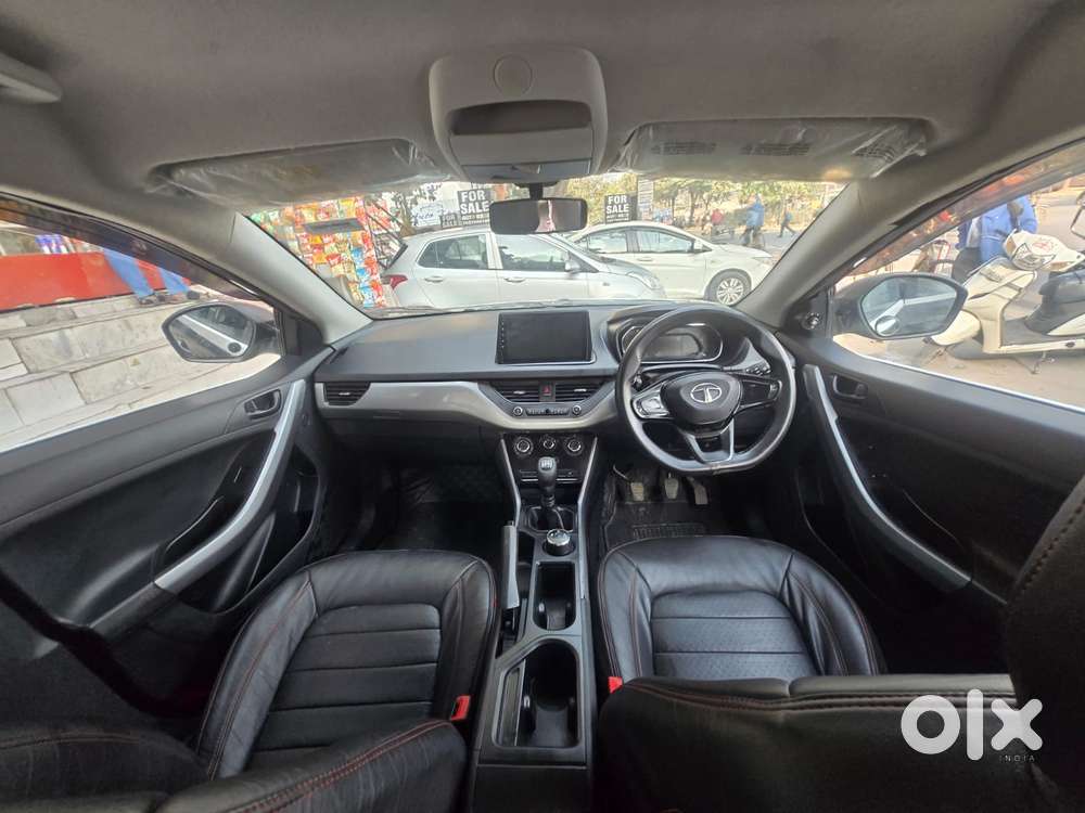 Tata Nexon 1.5 Revotorq Xm (s), 2020, Petrol