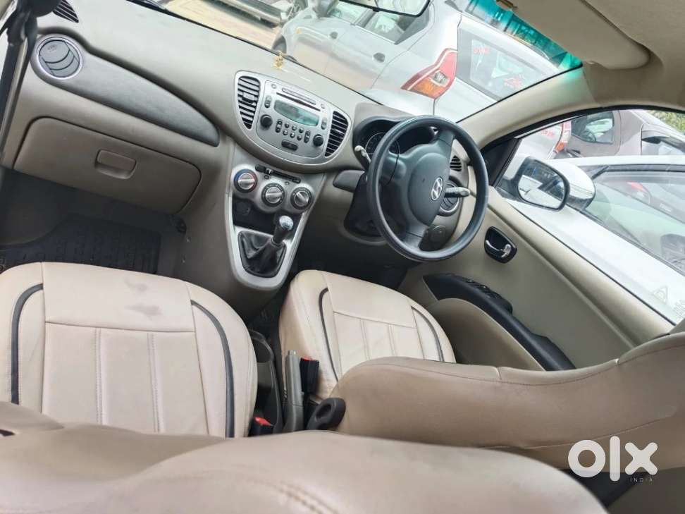 Hyundai I10 Sportz, 2014, Petrol