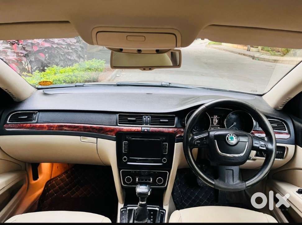 Skoda Superb, 2010, Petrol
