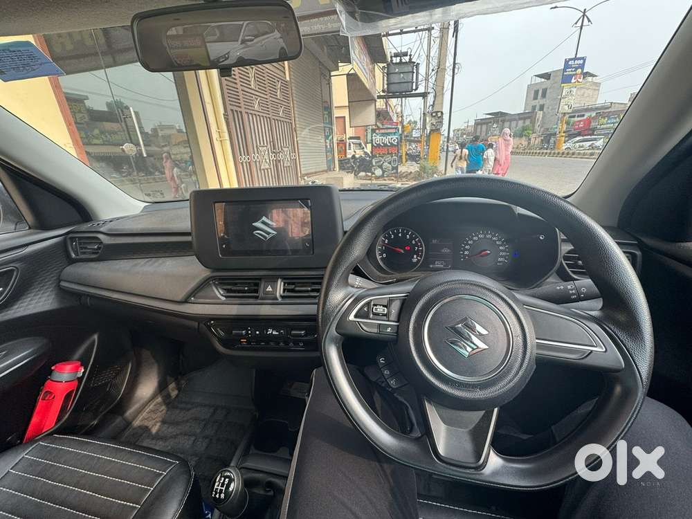 Maruti Suzuki Swift Vxi 2025