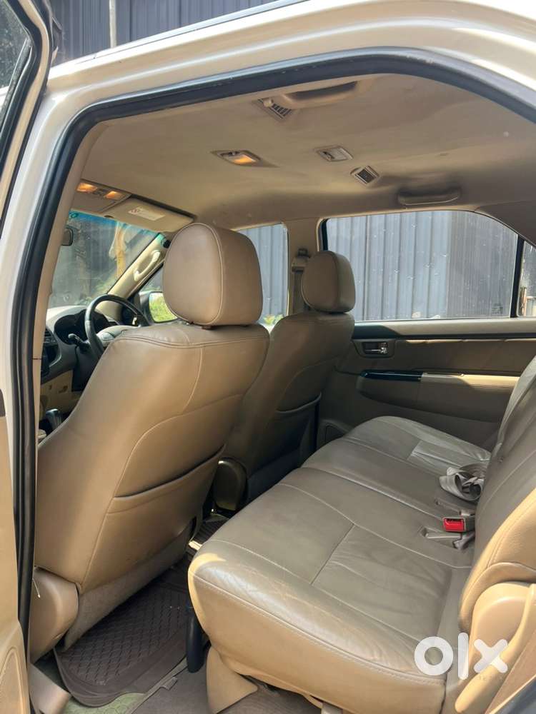 Toyota Fortuner Diesel 2013 Service Records