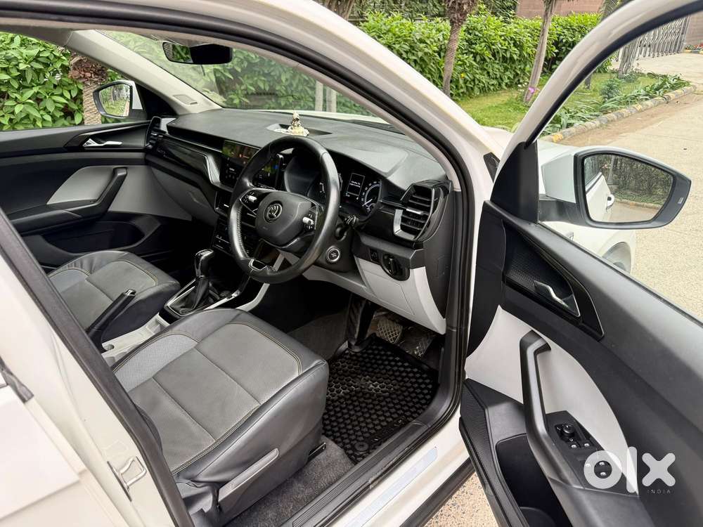 Skoda Kushaq 1.0 Tsi Style At, 2022, Petrol