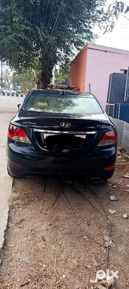 Verna Fludic Diesel Black Excellent Condition 1.6 Crdi