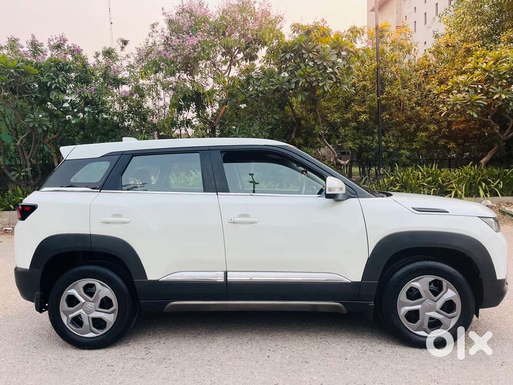Maruti Suzuki Brezza 1.5 Vxi Smart Hybrid, 2023, Petrol