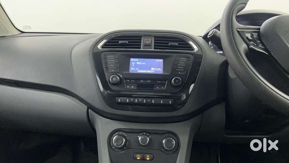 Tata Tigor Xza, 2018, Petrol