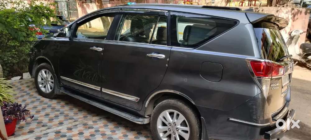 Toyota Innova Crysta 2018 Diesel Well Maintained