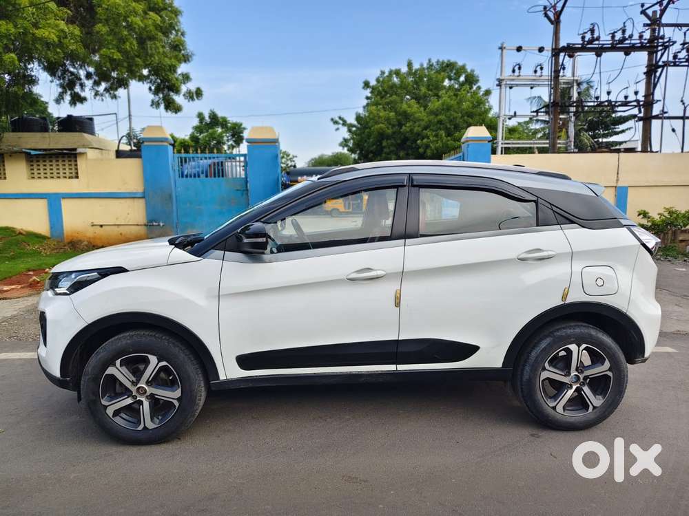 Tata Nexon 1.2 Revotron Xza Plus (o) Amt, 2022