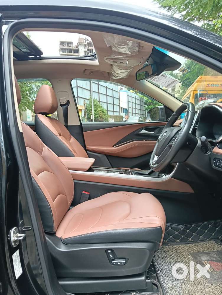 Mg Hector Plus Savvy Pro 1.5 Turbo Petrol Cvt 7 Str, 2023, Petrol