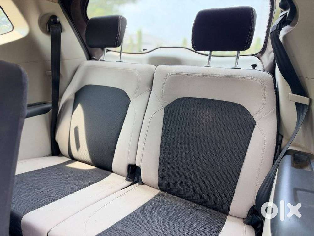 Renault Triber Rxt, 2022, Petrol