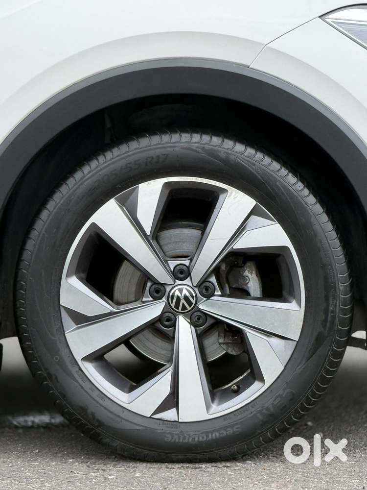 Volkswagen Taigun Topline 1.0 Tsi At (electric Seats), 2022, Petrol