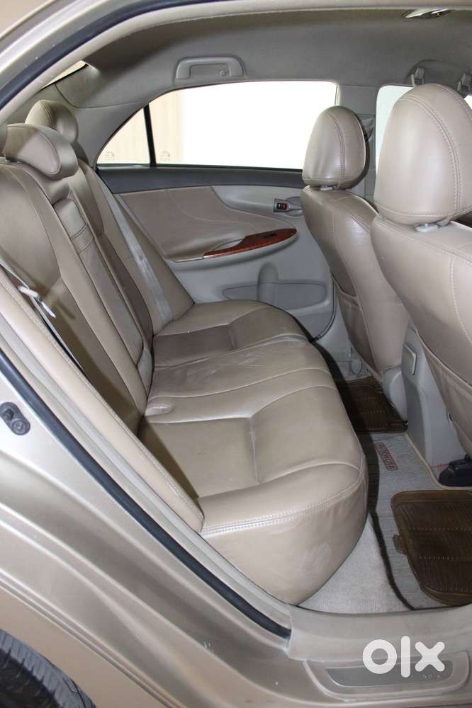 Toyota Corolla Altis - 2011 Model