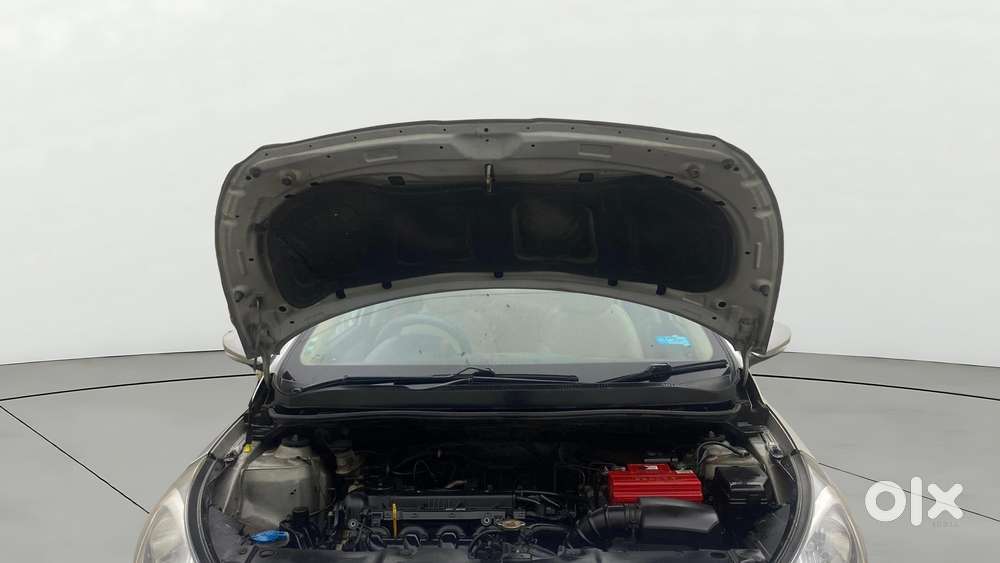 Hyundai Verna Fluidic 1.6 Vtvt Sx, 2014, Petrol