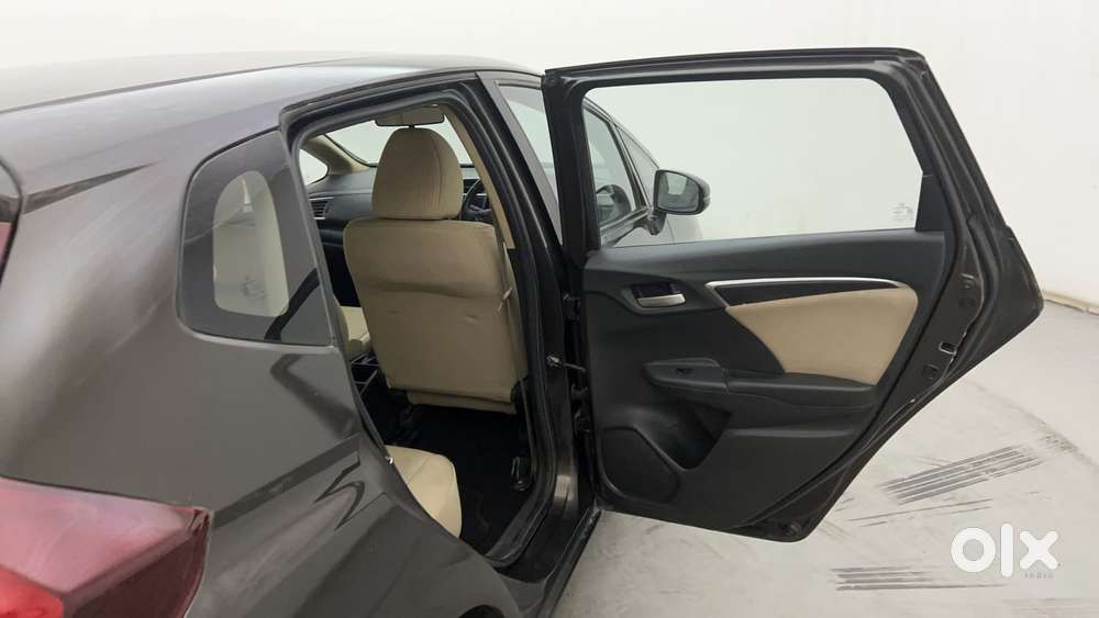 Honda Jazz [2020-2023] 1.2 V I-vtec Mt, 2016, Petrol