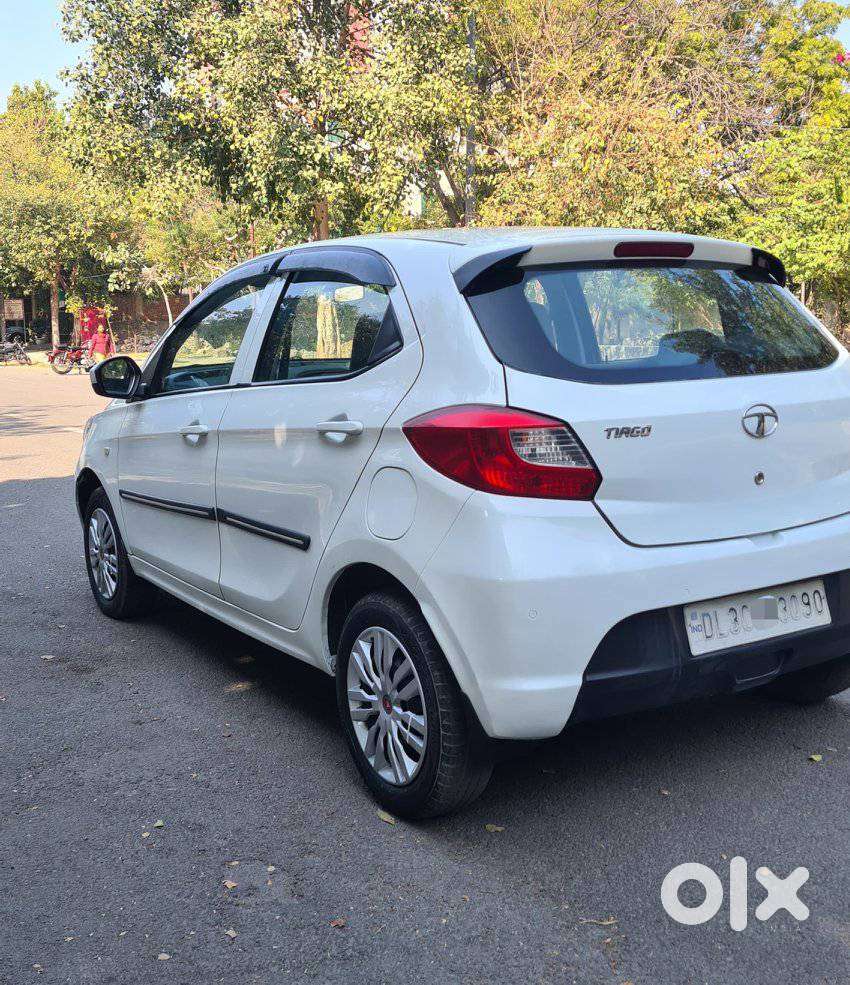Tata Tiago 1.2 Revotron Xt (o), 2018, Petrol