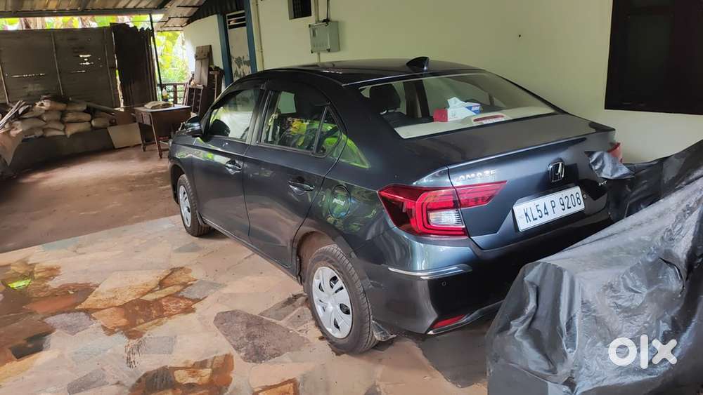 Honda Amaze 2023 S Petrol (i-vtec) – 5,600 Km  Single Owner
