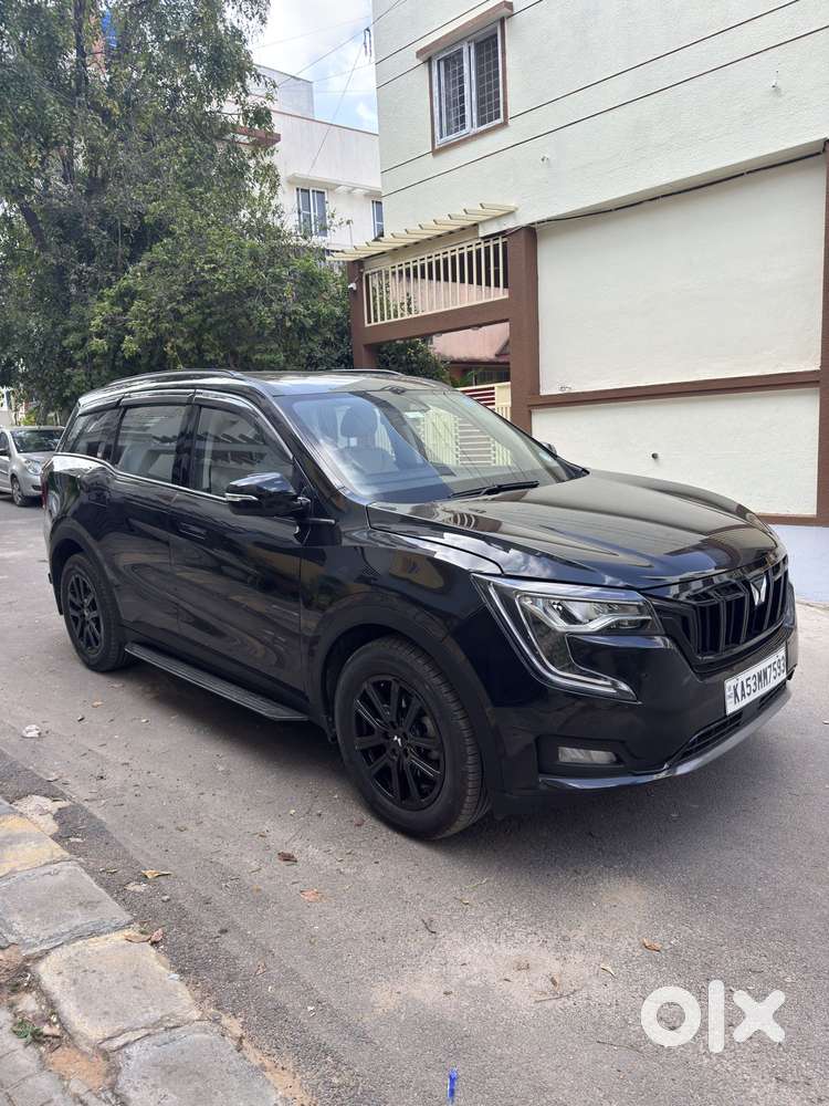 Mahindra Xuv700 2.0 Ax 7 Petrol At Str, 2024, Petrol