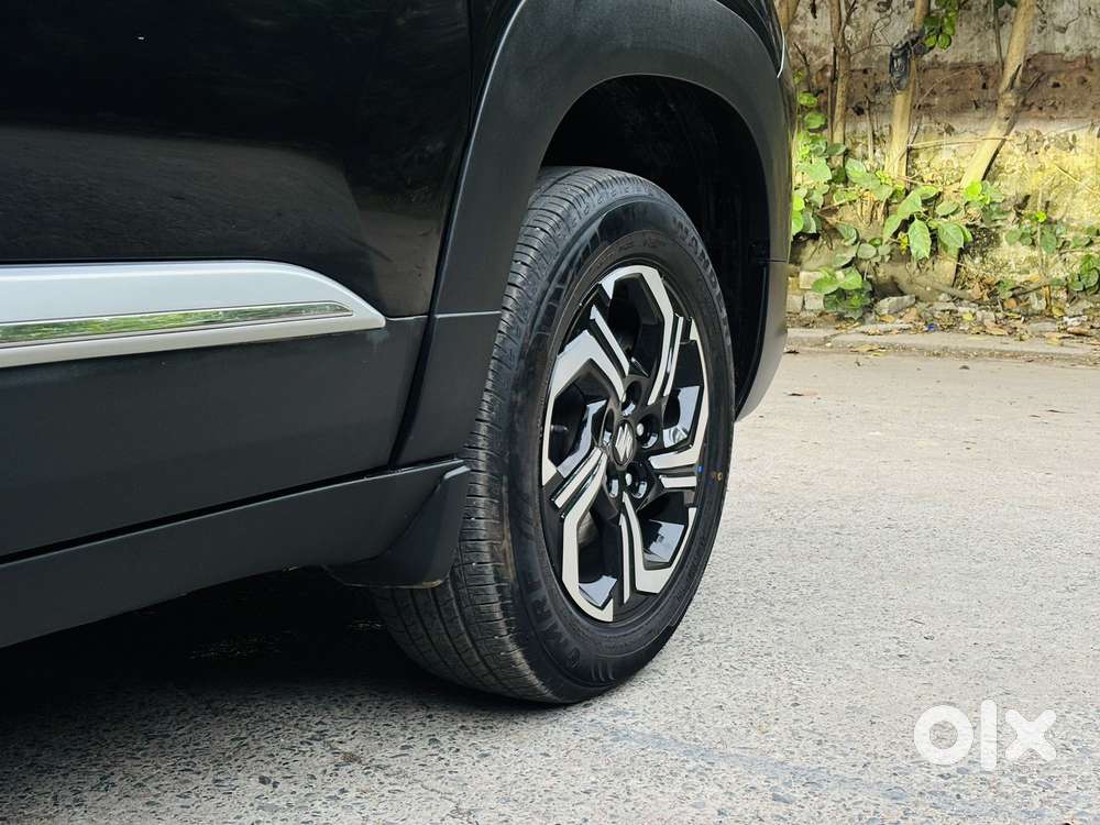 Maruti Suzuki Vitara Brezza 1.5 Zxi Plus At, 2025, Petrol