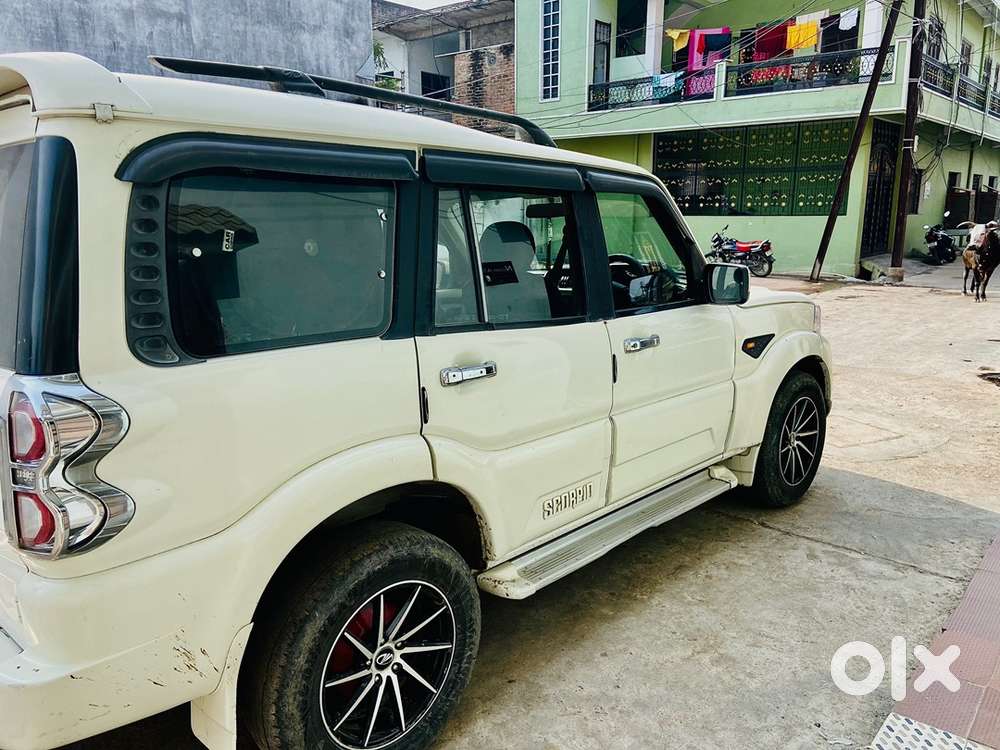 Mahindra Scorpio Diesel 2015