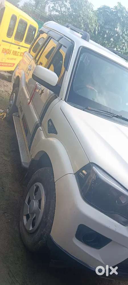 Mahindra Scorpio 2.2 Mt 7 Classic