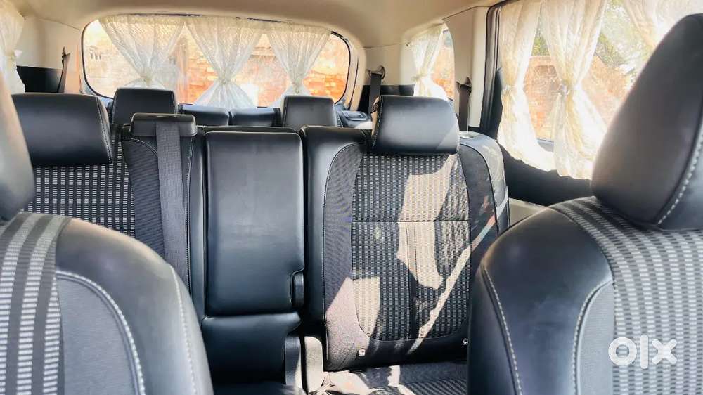 Kia Carens 2023 Petrol 31000 Km Driven