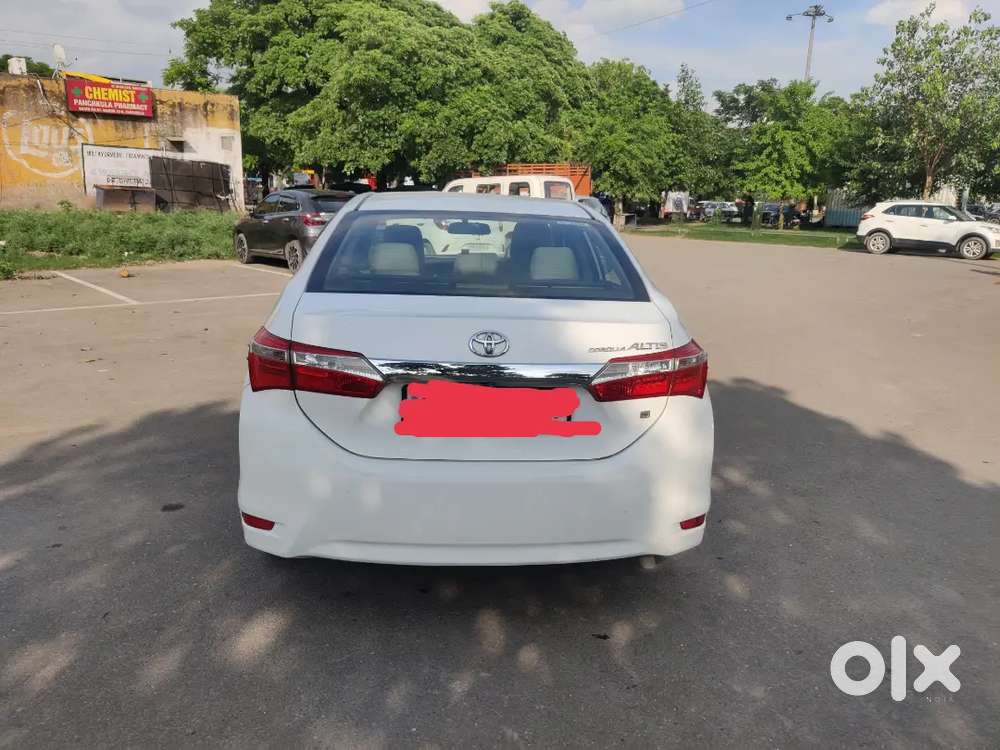 Toyota Corolla Altis 2016 Manual Petrol