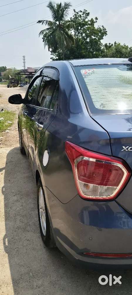 Hyundai Xcent 2015 Petrol 95000 Km