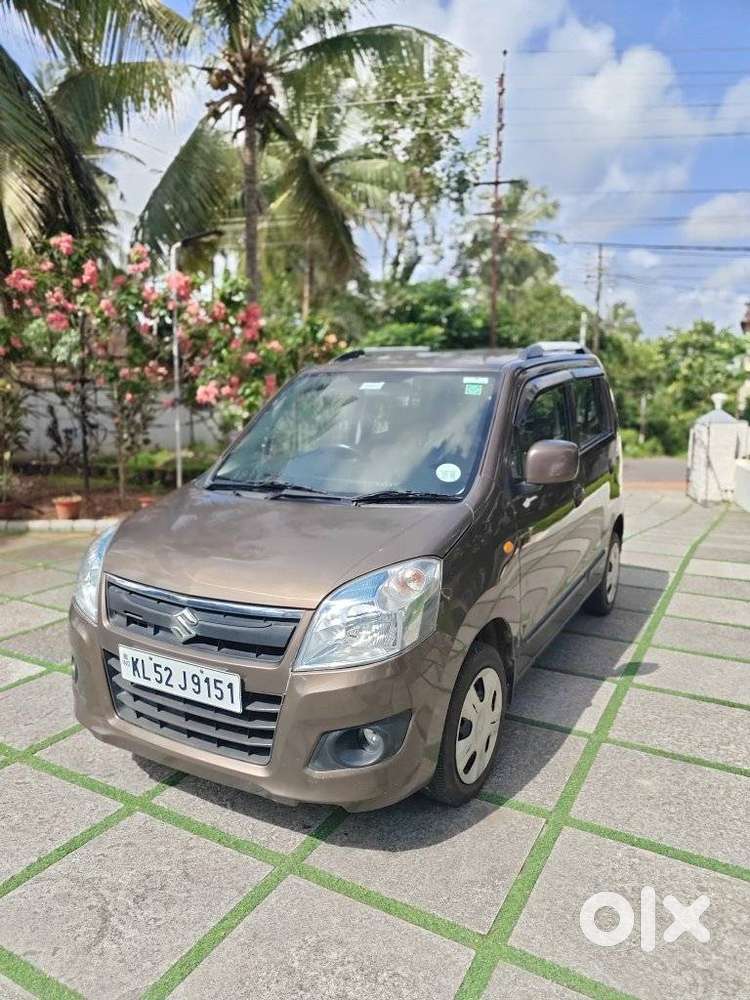 Maruti Suzuki Wagon R 1.0 Vxi Plus Amt, 2016, Petrol
