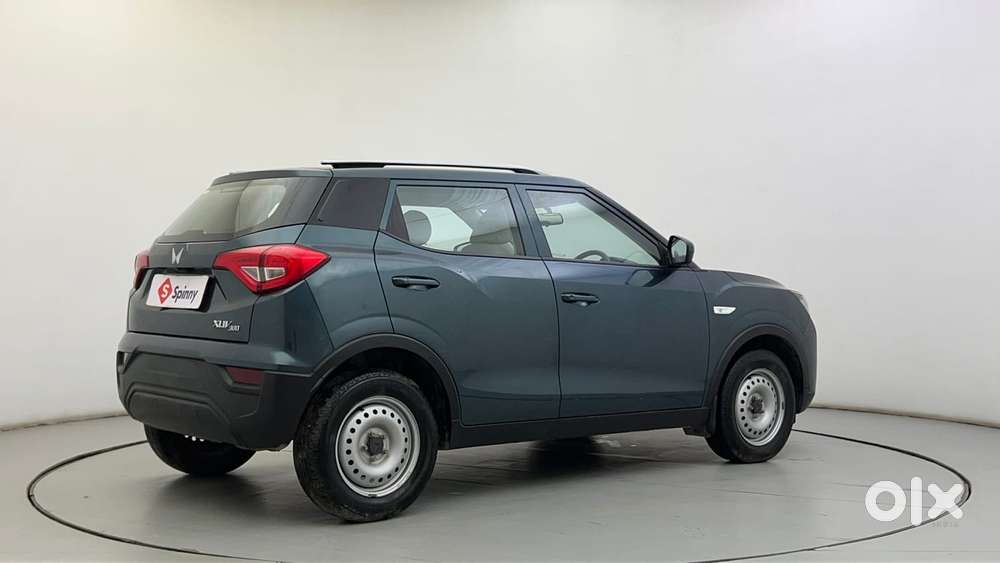 Mahindra Xuv300 W4, 2023, Petrol