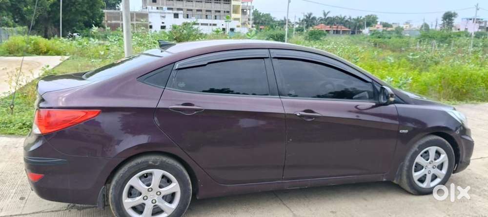 Hyundai Fluidic Verna 2012 Km Driven