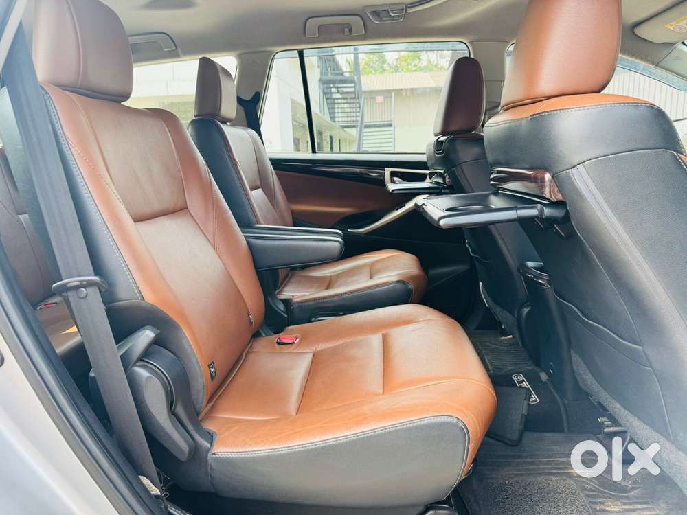 Toyota Innova Crysta