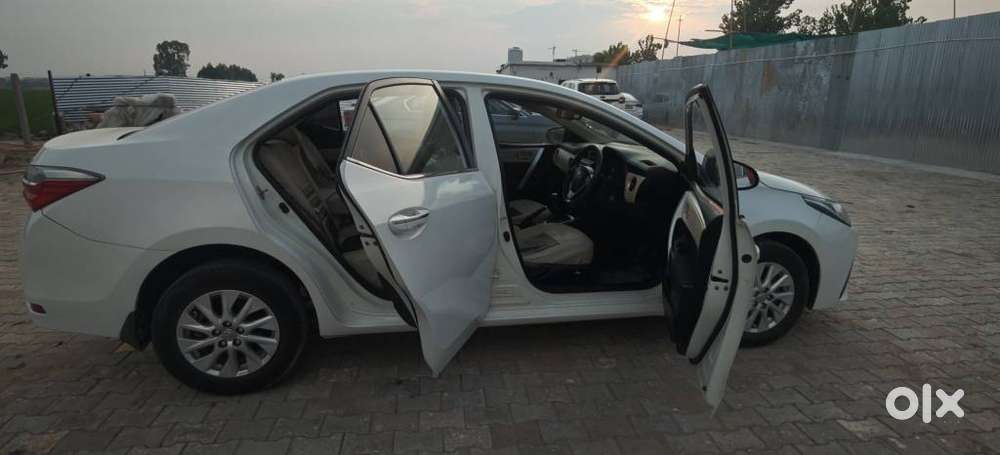 Toyota Corolla Altis 1.8 G, 2017, Petrol