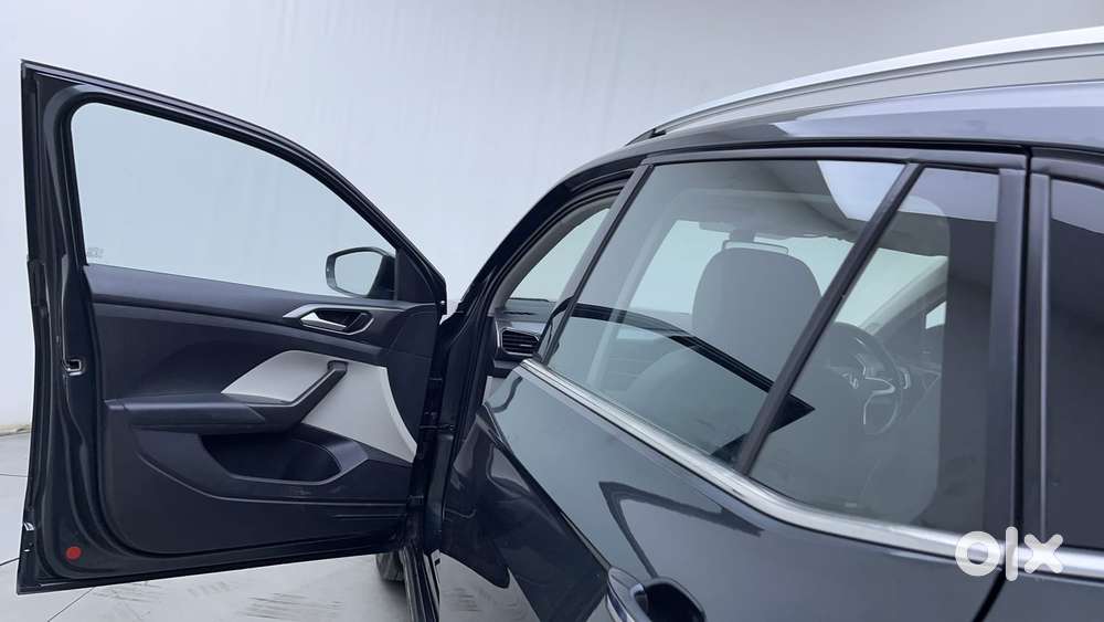 Volkswagen Taigun Topline 1.0 Tsi At (electric Seats), 2023, Petrol