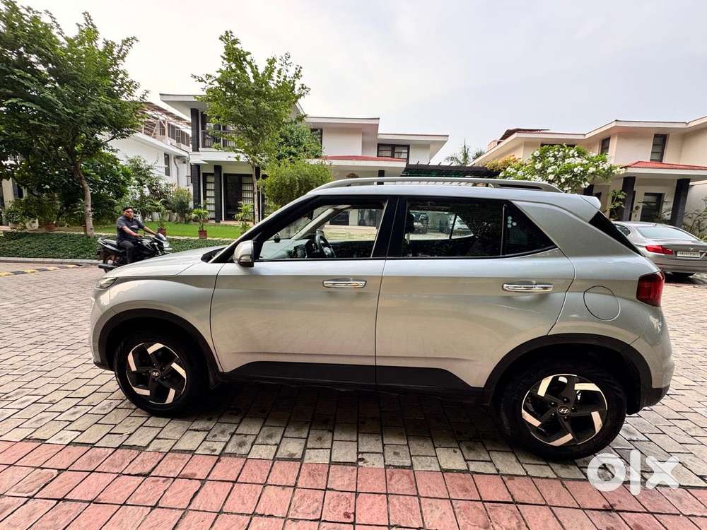 Hyundai Venue 1.0 Sx Turbo Dct, 2019, Petrol